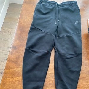 Nike Tech black sweatpants